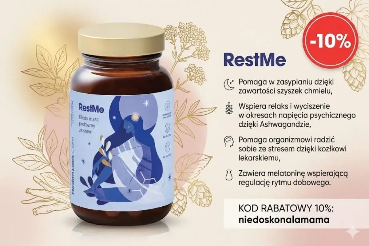 Jak się wyciszyć przed snem? Suplement RestMe z chmielem, ashwagandą i kozłkiem lekarskim wspiera relaks i zasypianie. -10% na niedoskonalamama.